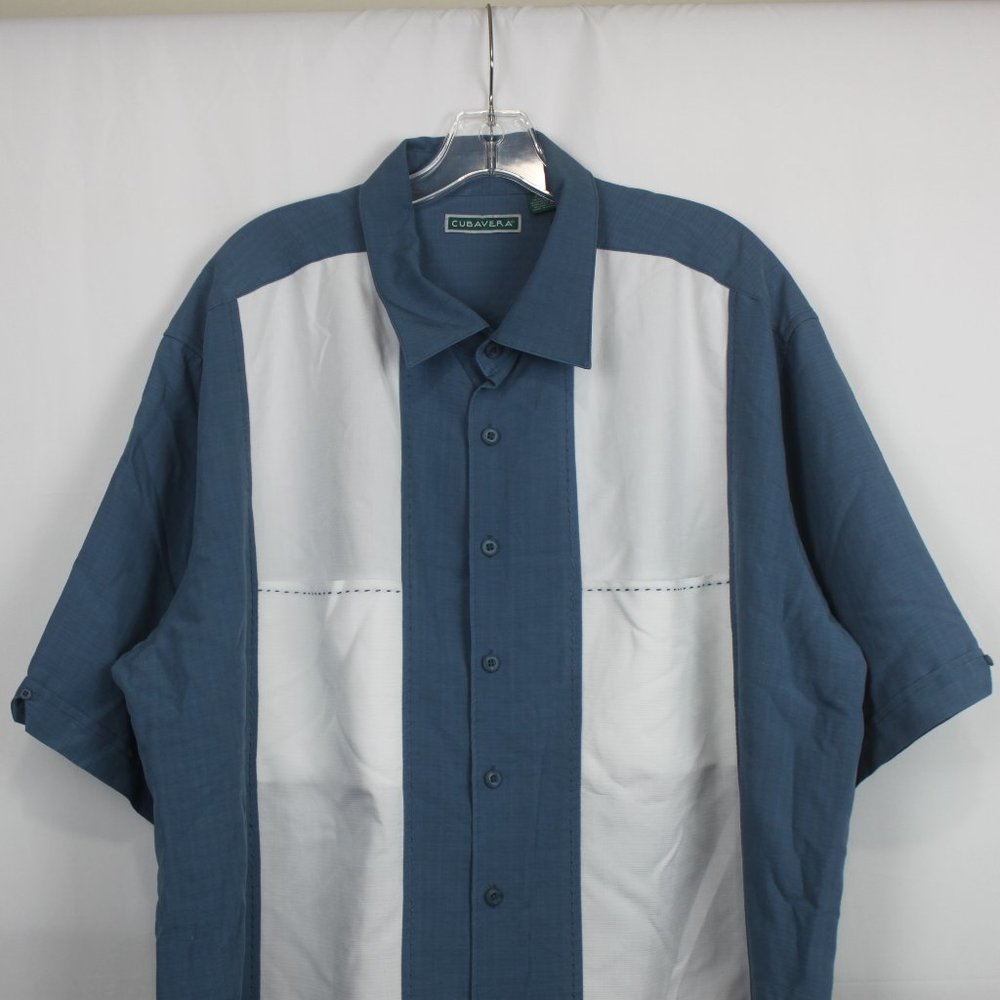 Cubavera 2XLT blue and white button up short sleeve dress shirt
